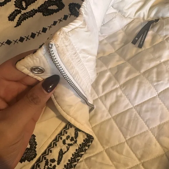 Anthropologie Embroidered Puffer jacket - Picture 6 of 7